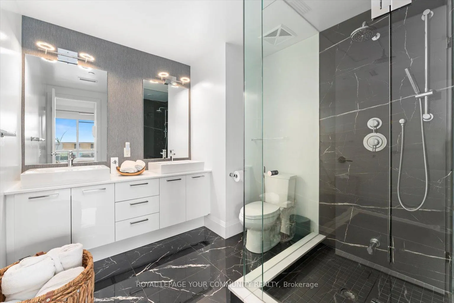 Photo 9 of Unit 1001, 4800 Highway 7, Vaughan, West Woodbridge — HOMEH