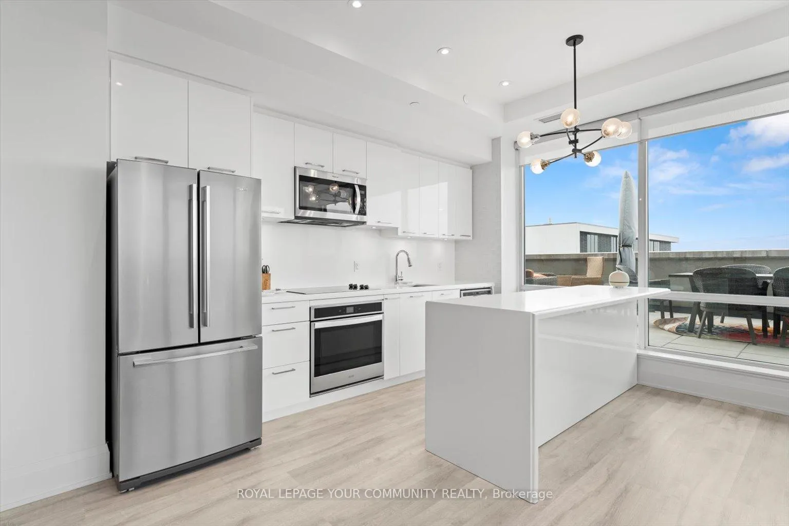 Photo 13 of Unit 1001, 4800 Highway 7, Vaughan, West Woodbridge — HOMEH