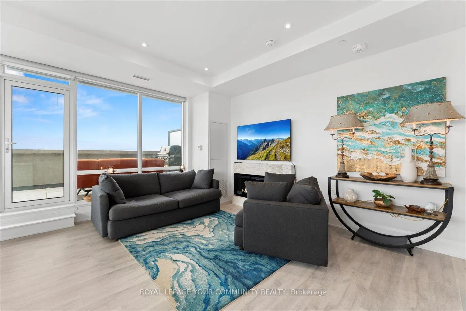 Photo 15 of Unit 1001, 4800 Highway 7, Vaughan, West Woodbridge — HOMEH