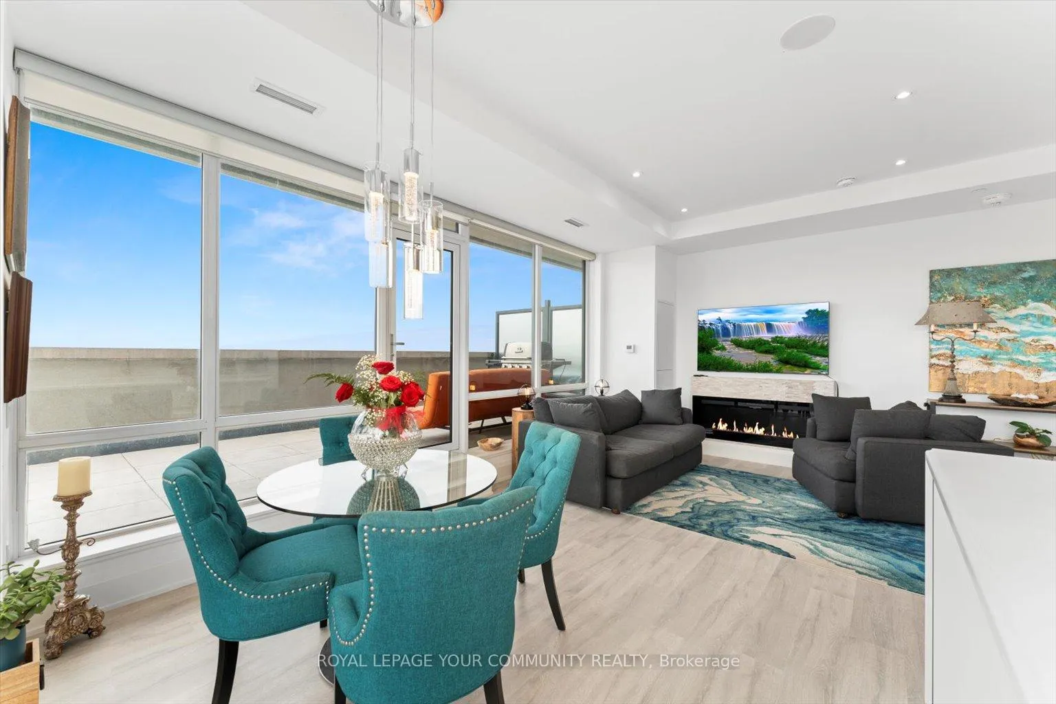 Photo 18 of Unit 1001, 4800 Highway 7, Vaughan, West Woodbridge — HOMEH