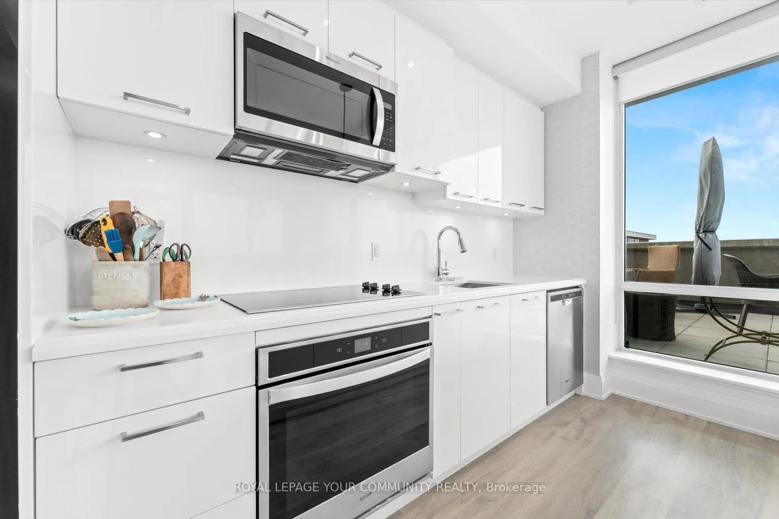 Photo 20 of Unit 1001, 4800 Highway 7, Vaughan, West Woodbridge — HOMEH