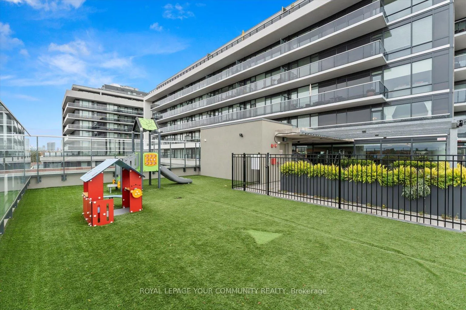Photo 39 of Unit 1001, 4800 Highway 7, Vaughan, West Woodbridge — HOMEH