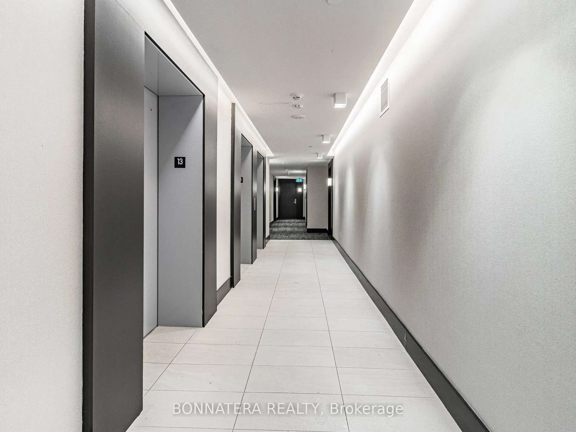 Photo 5 of Unit 1302, 55 Duke Street W, Kitchener, City Commercial Core — HOMEH