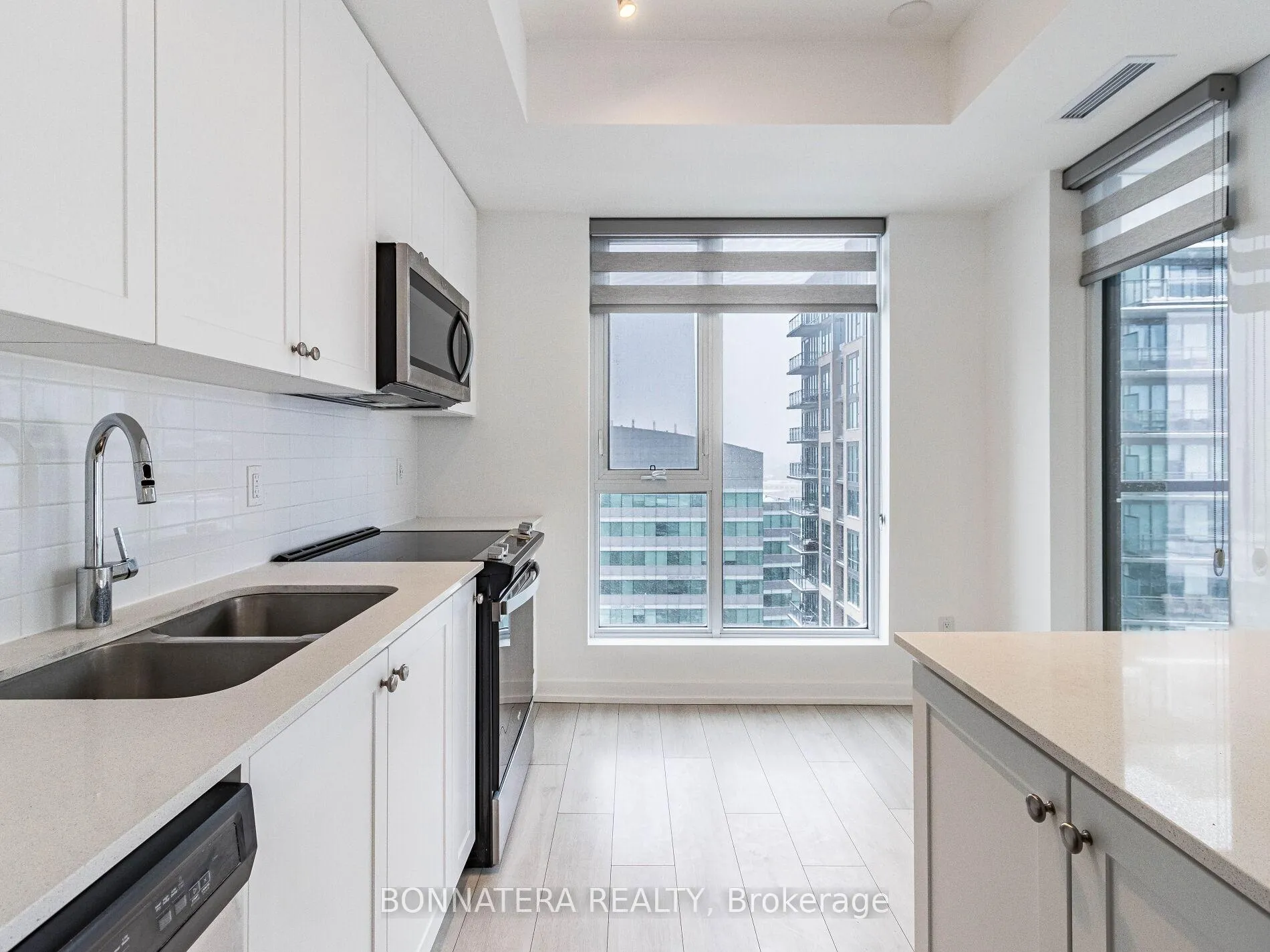 Photo 18 of Unit 1302, 55 Duke Street W, Kitchener, City Commercial Core — HOMEH