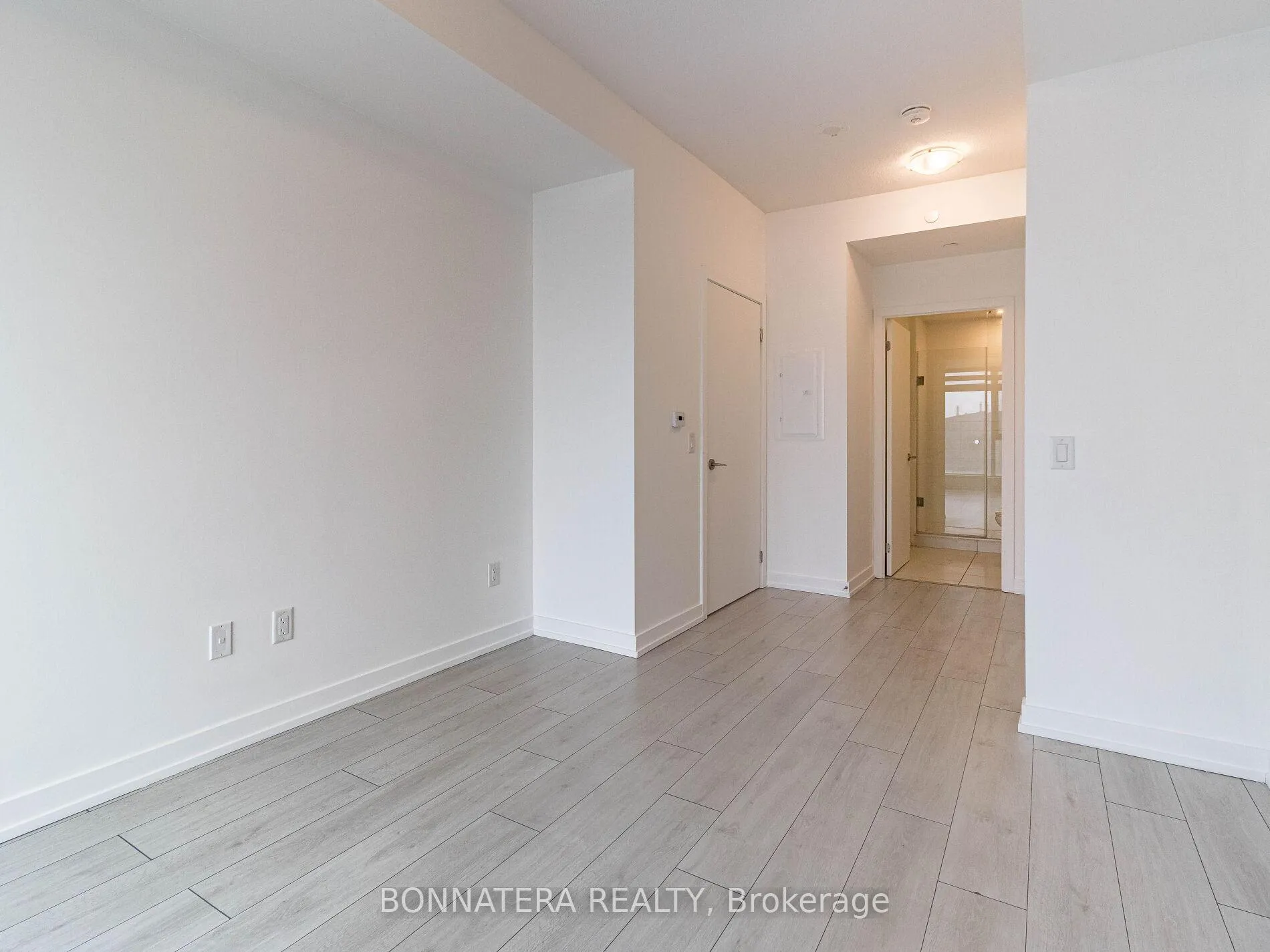 Photo 21 of Unit 1302, 55 Duke Street W, Kitchener, City Commercial Core — HOMEH