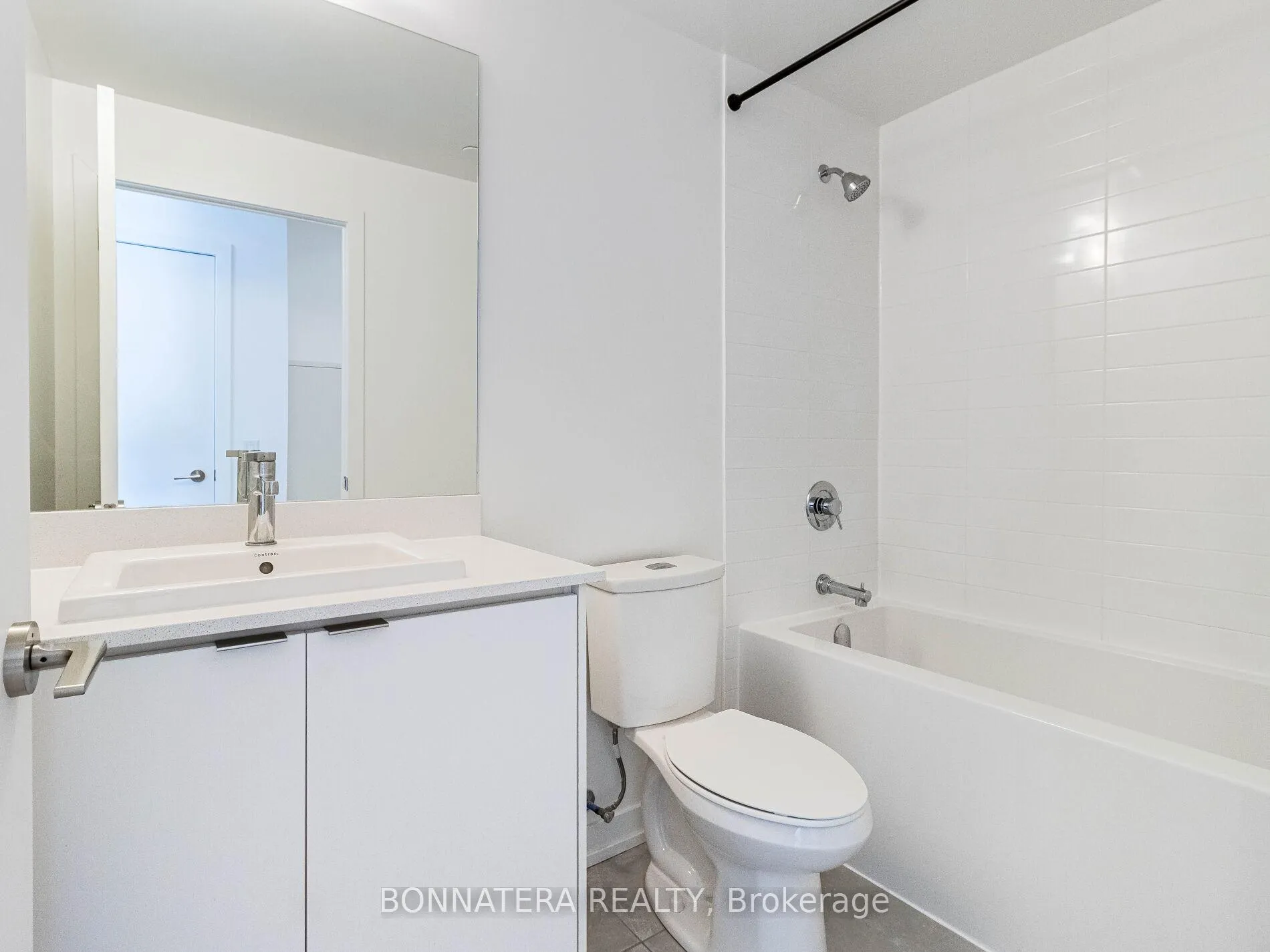 Photo 27 of Unit 1302, 55 Duke Street W, Kitchener, City Commercial Core — HOMEH