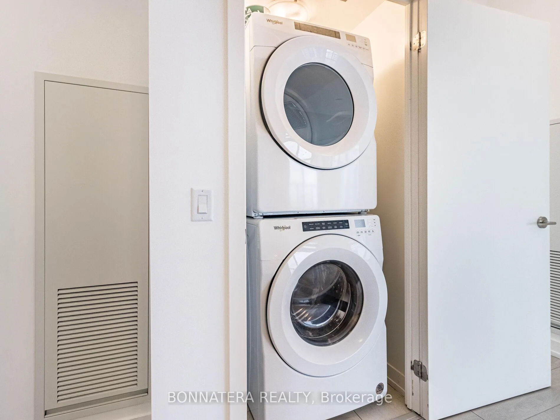 Photo 28 of Unit 1302, 55 Duke Street W, Kitchener, City Commercial Core — HOMEH