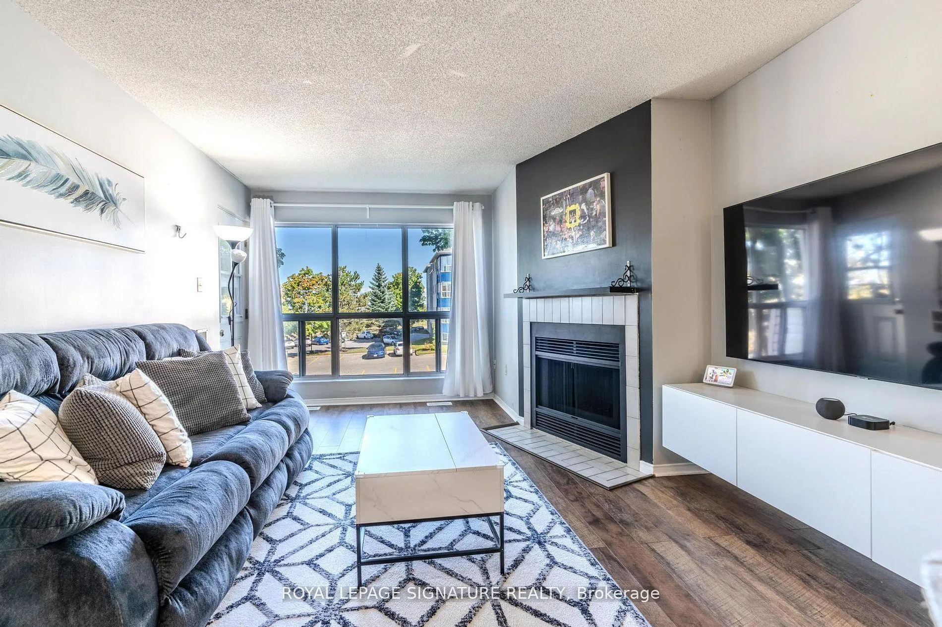 Photo 11 of Unit 215, 126 Bell Farm Road, Barrie, Alliance — HOMEH