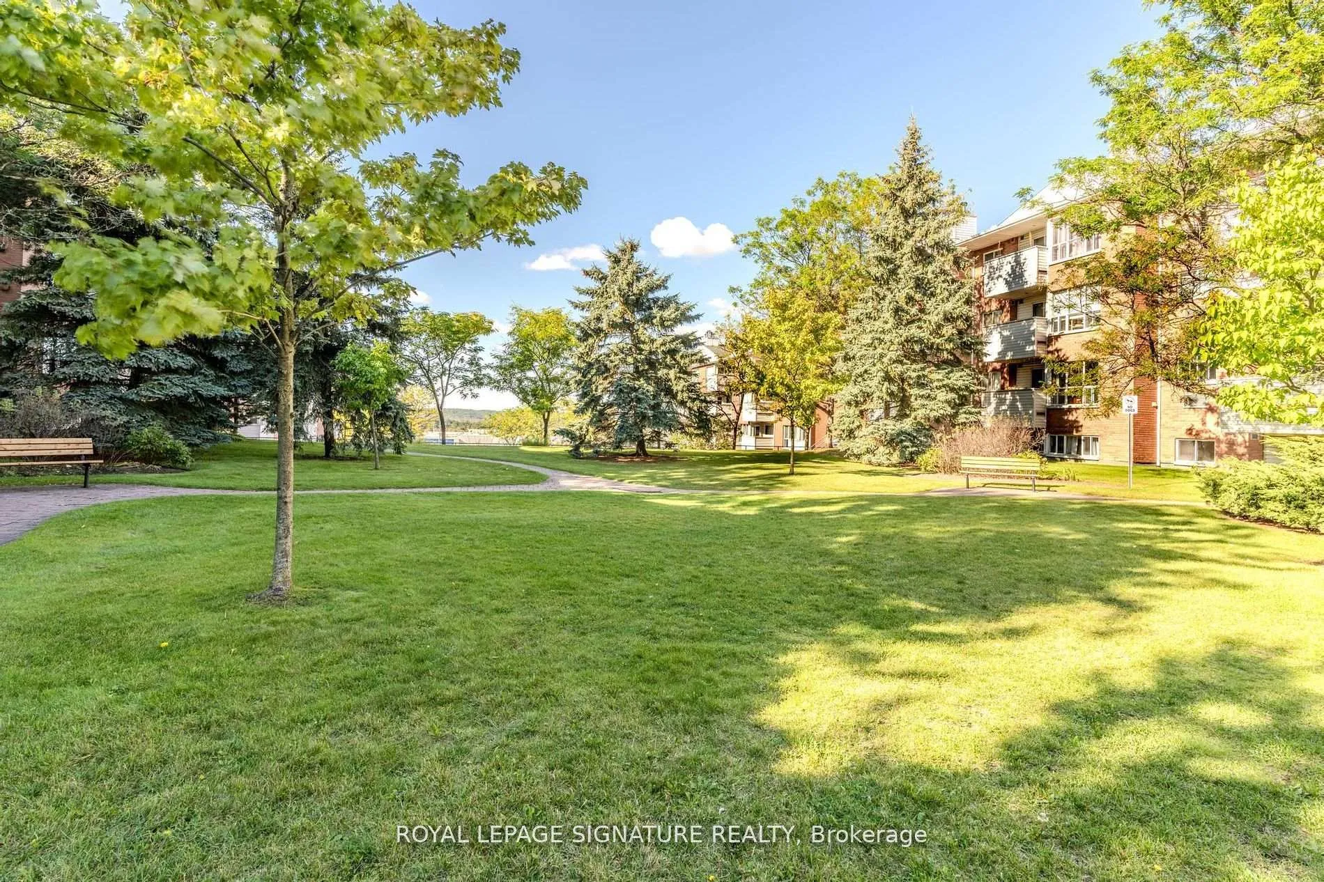 Photo 35 of Unit 215, 126 Bell Farm Road, Barrie, Alliance — HOMEH