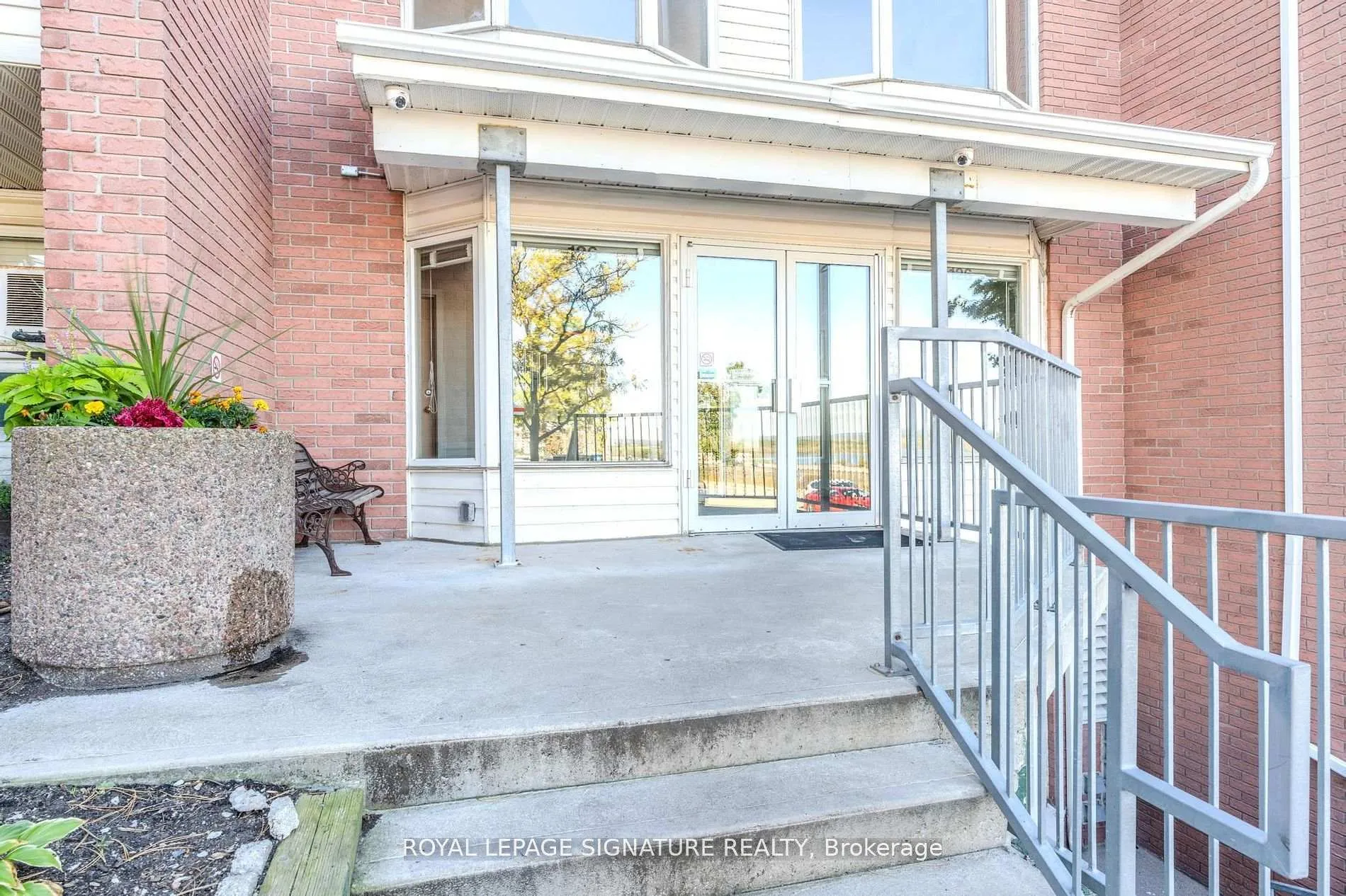 Photo 36 of Unit 215, 126 Bell Farm Road, Barrie, Alliance — HOMEH