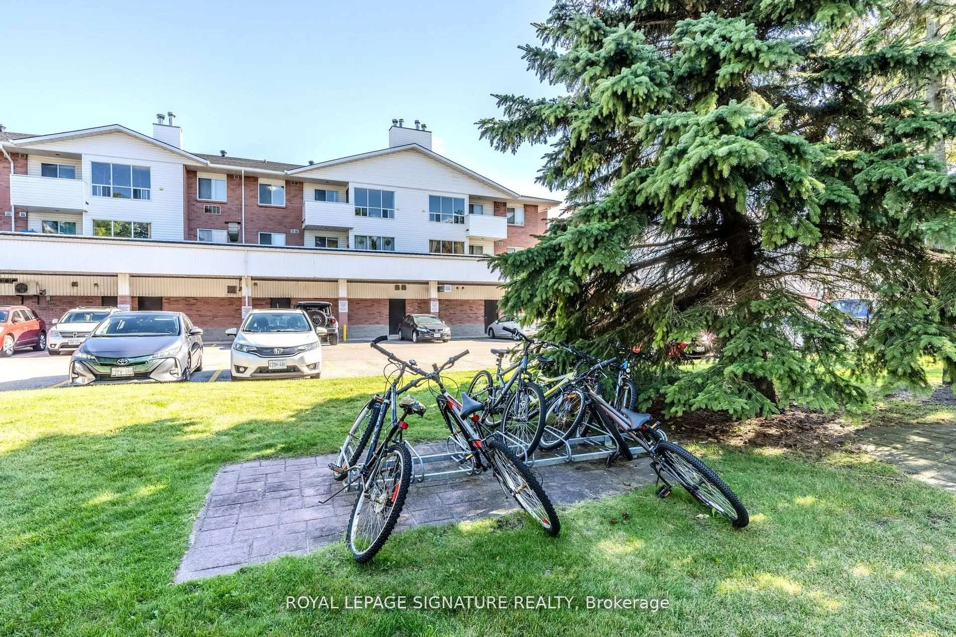 Photo 39 of Unit 215, 126 Bell Farm Road, Barrie, Alliance — HOMEH