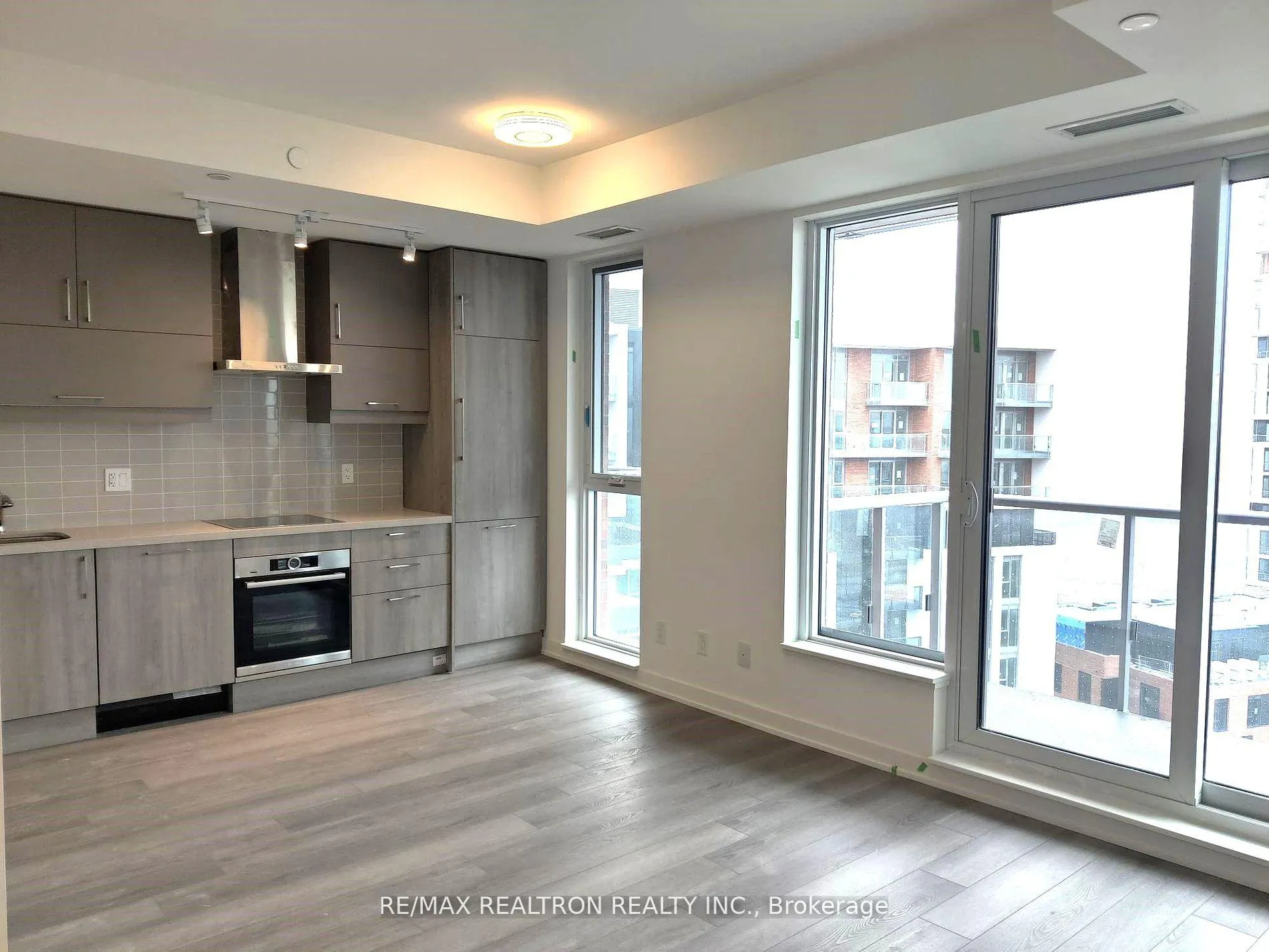 Photo 4 of Unit A1714, 8119 Birchmount Road, Markham, Unionville — HOMEH