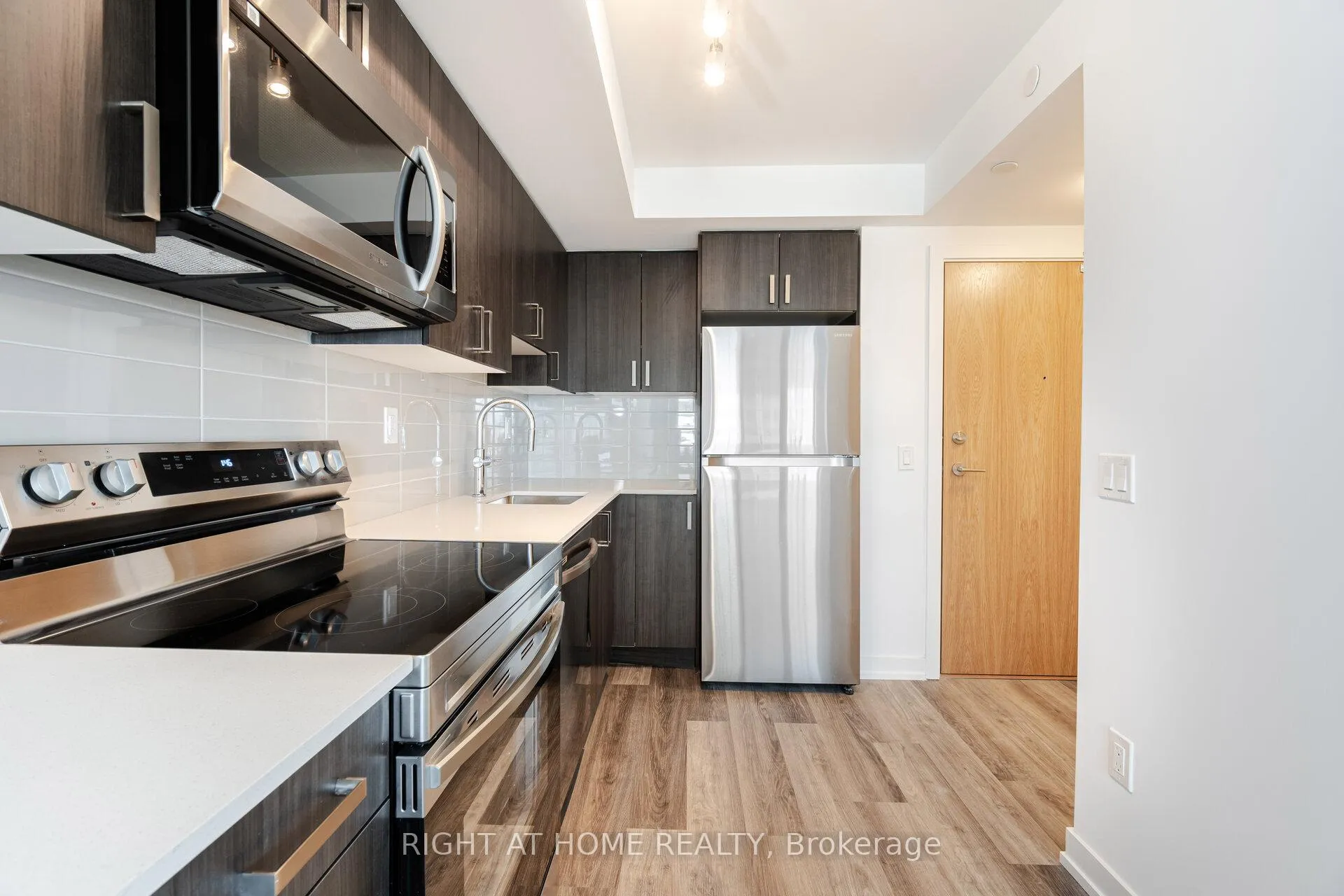 Photo 9 of Unit 1506, 1435 Celebration Drive, Pickering, Bay Ridges — HOMEH