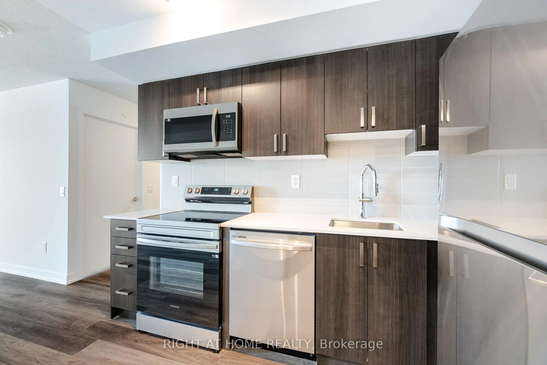 Photo 12 of Unit 1506, 1435 Celebration Drive, Pickering, Bay Ridges — HOMEH