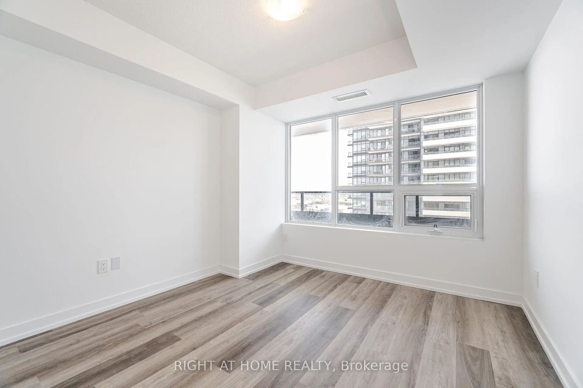 Photo 23 of Unit 1506, 1435 Celebration Drive, Pickering, Bay Ridges — HOMEH