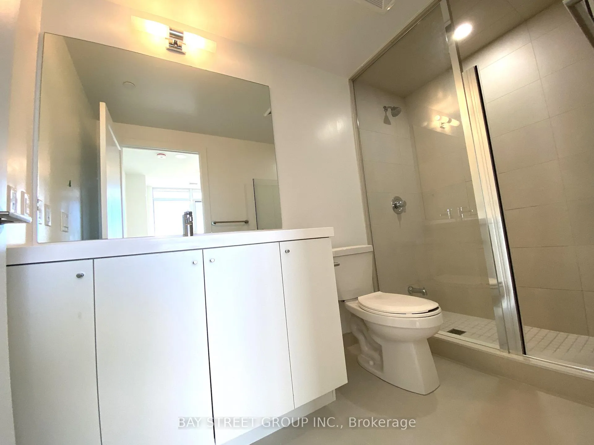 Photo 6 of Unit 910, 2545 Simcoe Street N, Oshawa, Windfields — HOMEH