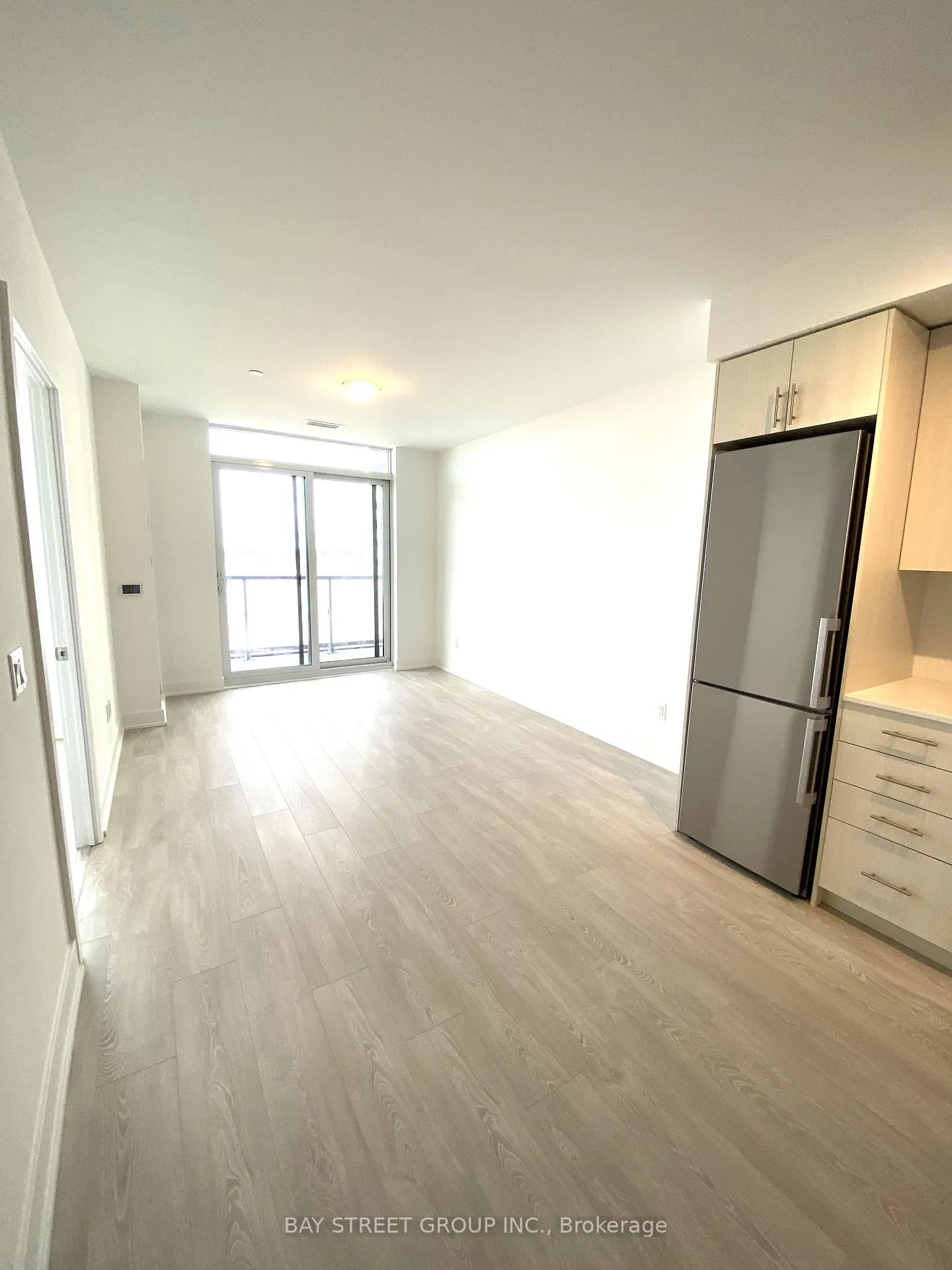 Photo 7 of Unit 910, 2545 Simcoe Street N, Oshawa, Windfields — HOMEH
