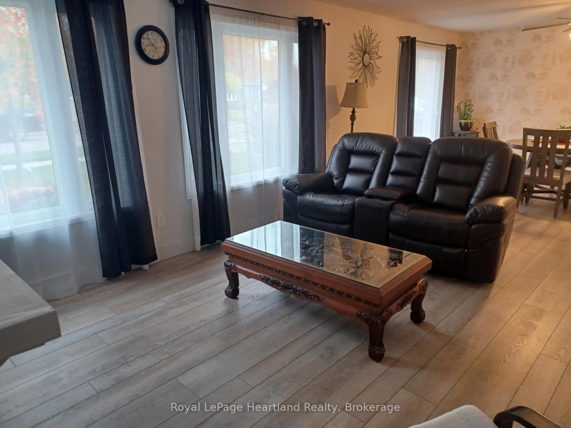 Photo 11 of 205 Blake Street W, Goderich, Goderich (Town) — HOMEH