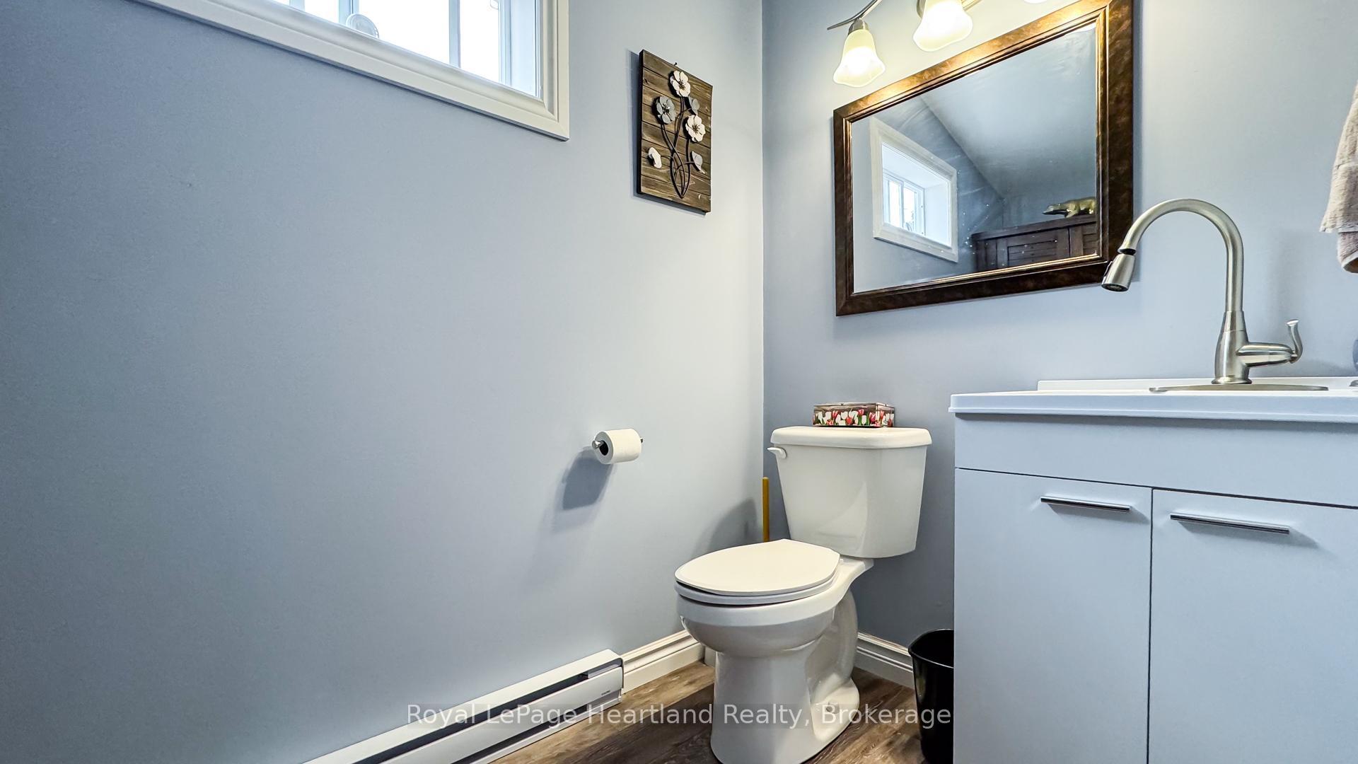 Photo 27 of 205 Blake Street W, Goderich, Goderich (Town) — HOMEH