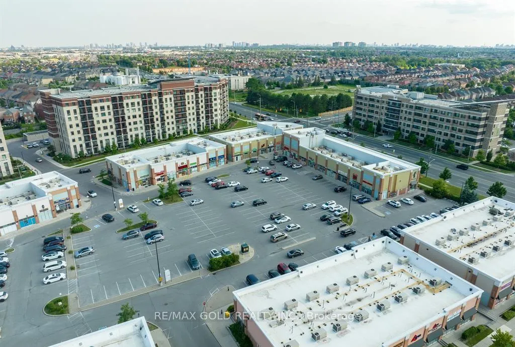 Photo 5 of Unit 116, 7400 Markham Road, Markham, Middlefield — HOMEH