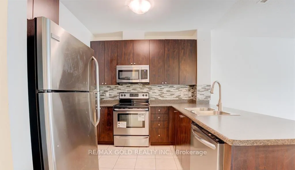 Photo 9 of Unit 116, 7400 Markham Road, Markham, Middlefield — HOMEH
