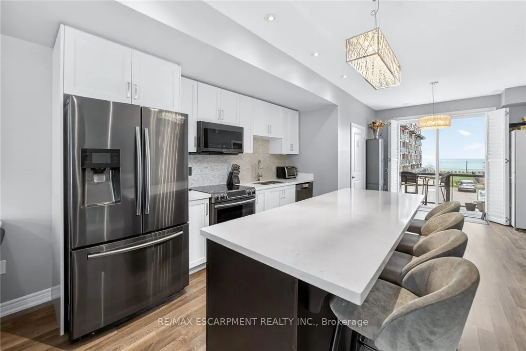 Photo 9 of 29 Esplanade Lane, Grimsby, Grimsby Beach — HOMEH