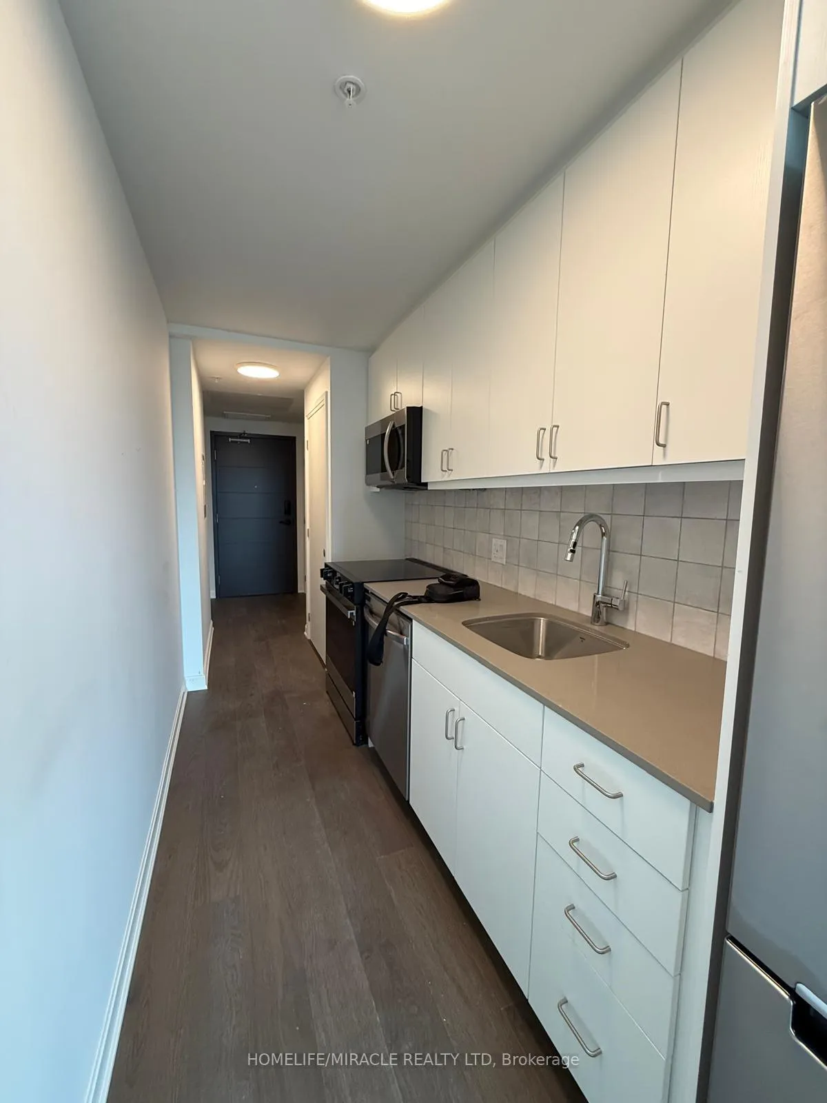 Photo 3 of Unit 417, 223 Princess Street, Kingston, East of Sir John A. Blvd — HOMEH