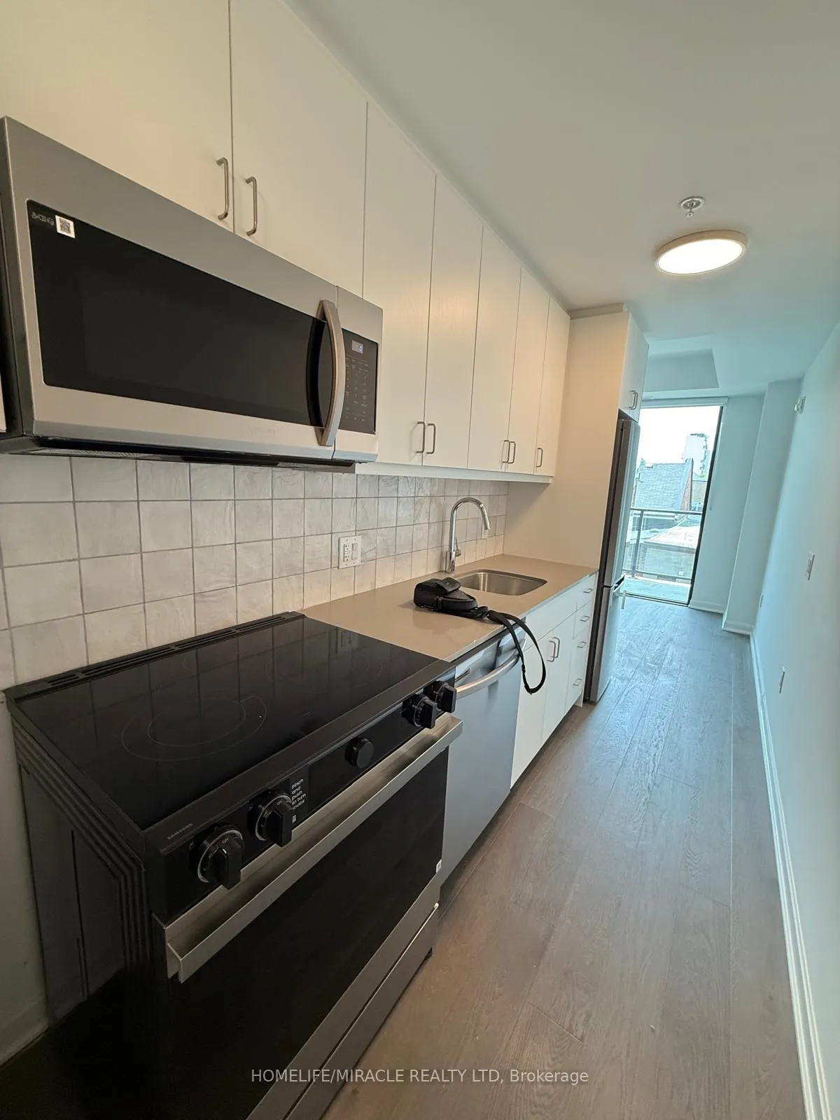 Photo 4 of Unit 417, 223 Princess Street, Kingston, East of Sir John A. Blvd — HOMEH