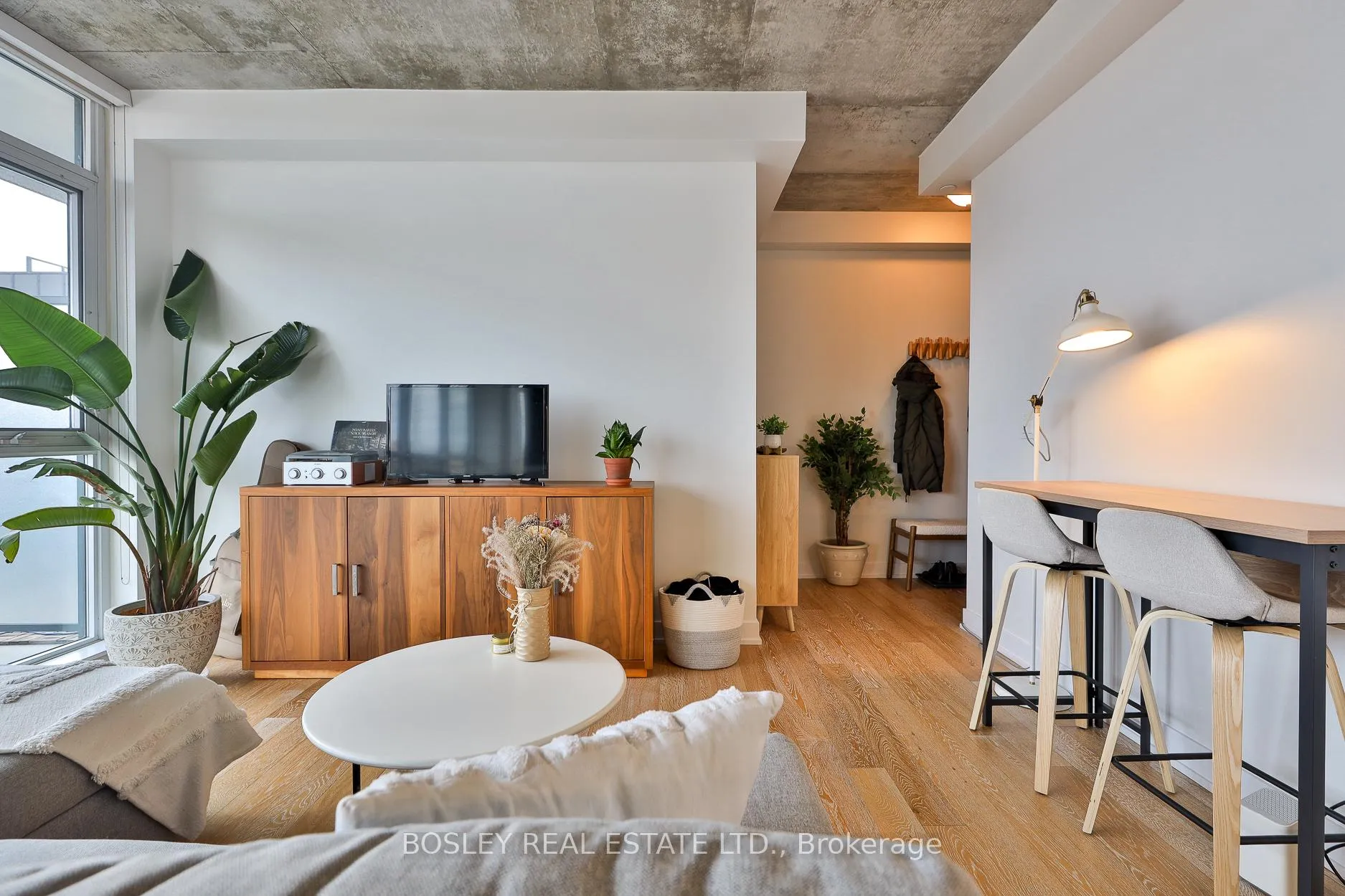 Photo 2 of Unit 925, 1190 Dundas Street E, Toronto, South Riverdale — HOMEH