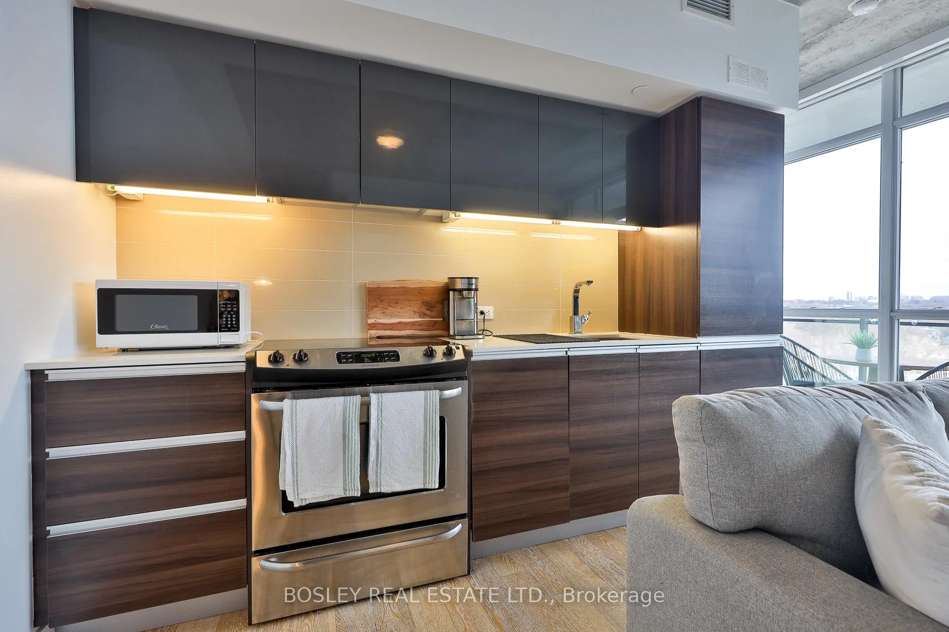 Photo 7 of Unit 925, 1190 Dundas Street E, Toronto, South Riverdale — HOMEH