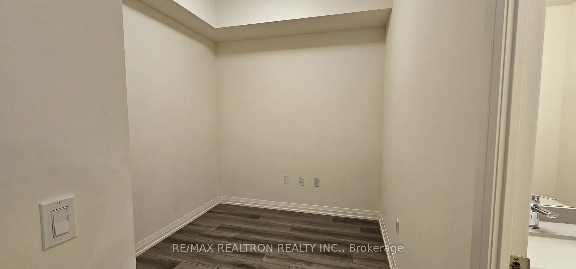 Photo 4 of Unit 1020, 9000 Jane Street, Vaughan, Concord — HOMEH