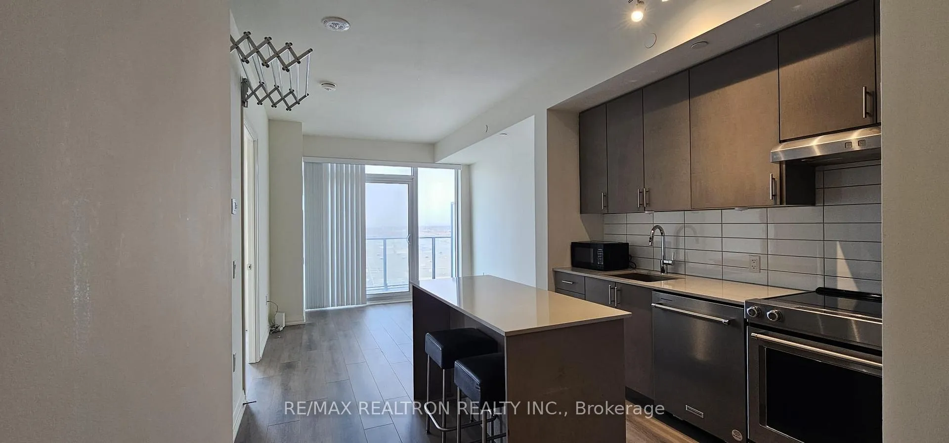 Photo 8 of Unit 1020, 9000 Jane Street, Vaughan, Concord — HOMEH