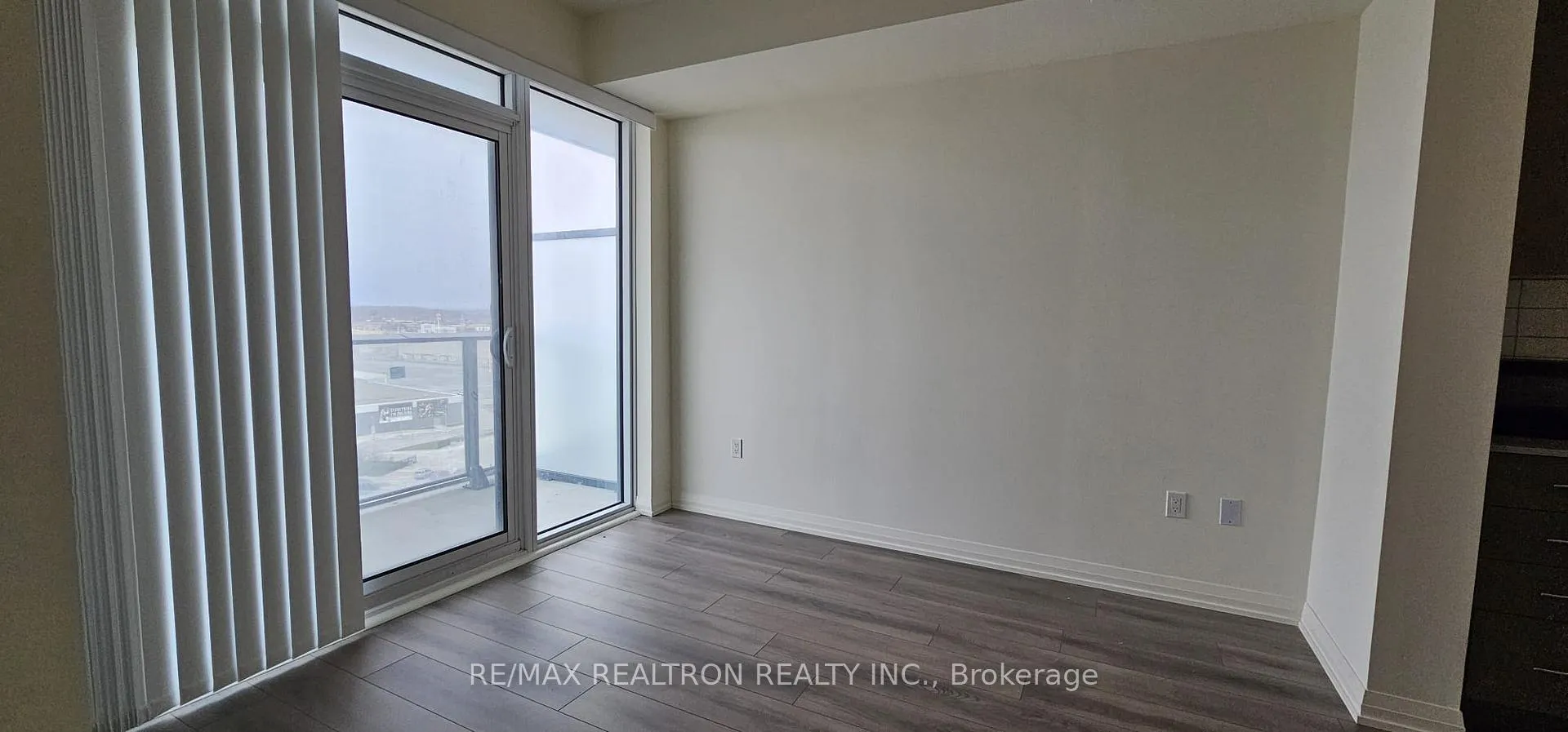 Photo 10 of Unit 1020, 9000 Jane Street, Vaughan, Concord — HOMEH
