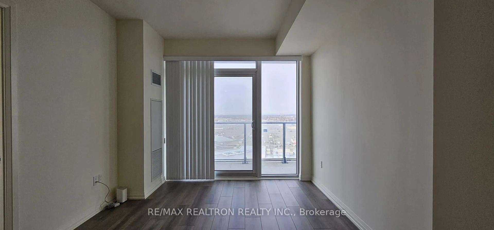 Photo 13 of Unit 1020, 9000 Jane Street, Vaughan, Concord — HOMEH