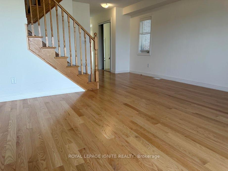 Photo 14 of 3850 Tufgar Crescent, Burlington, Alton — HOMEH