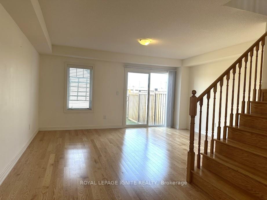 Photo 16 of 3850 Tufgar Crescent, Burlington, Alton — HOMEH