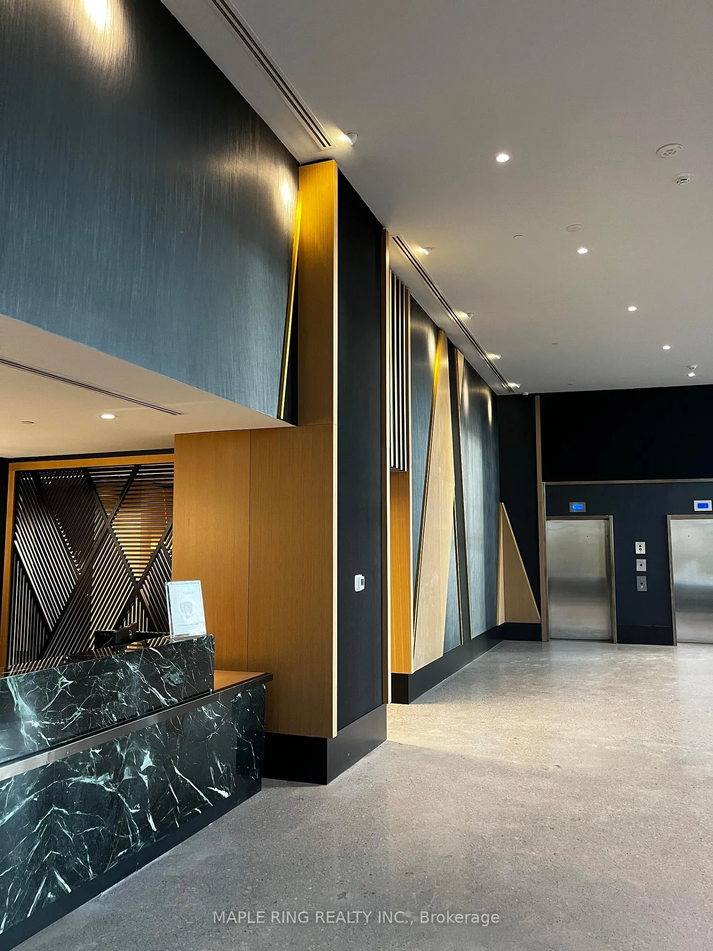 Photo 2 of Unit 612, 2920 Hwy 7, Vaughan, Vaughan Corporate Centre — HOMEH