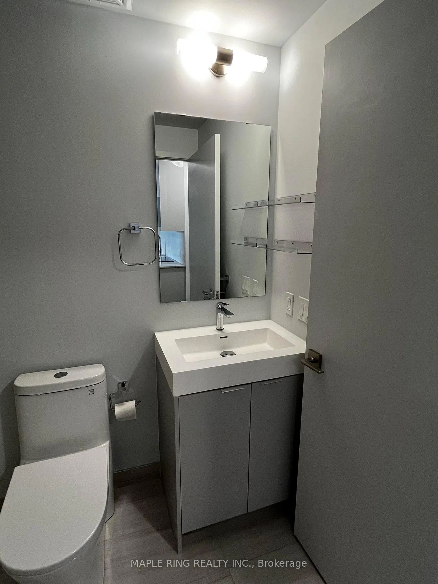 Photo 13 of Unit 612, 2920 Hwy 7, Vaughan, Vaughan Corporate Centre — HOMEH