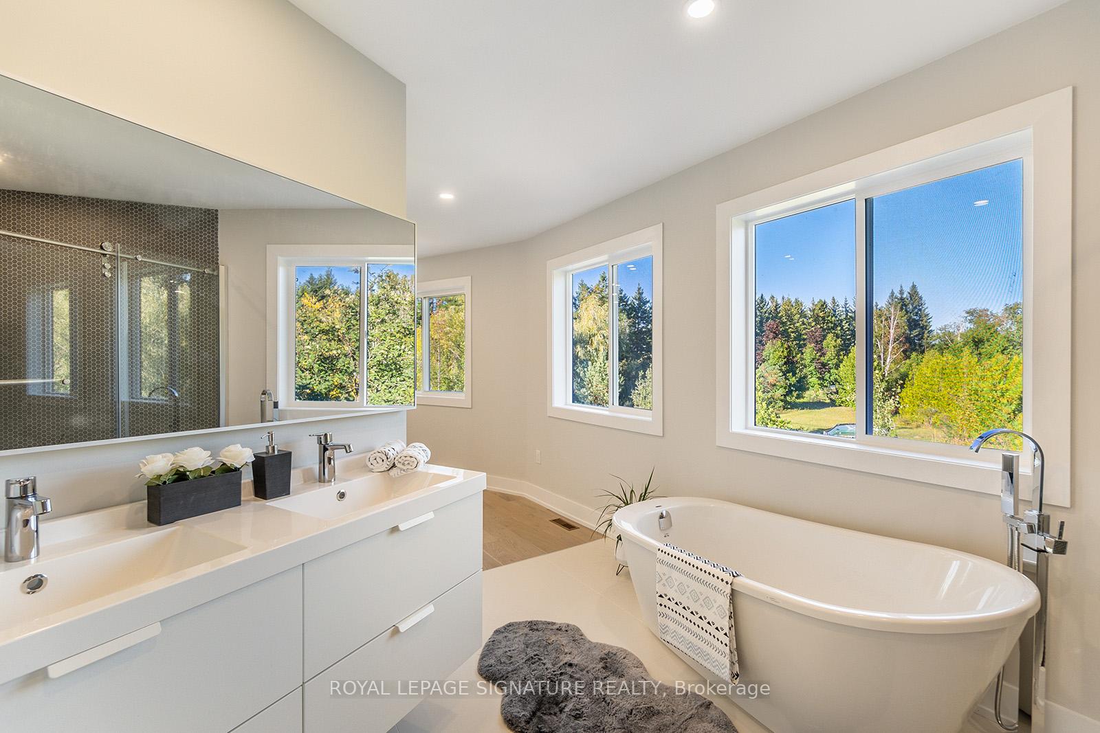 Photo 25 of 21375 Brock Road, Georgina, Pefferlaw — HOMEH