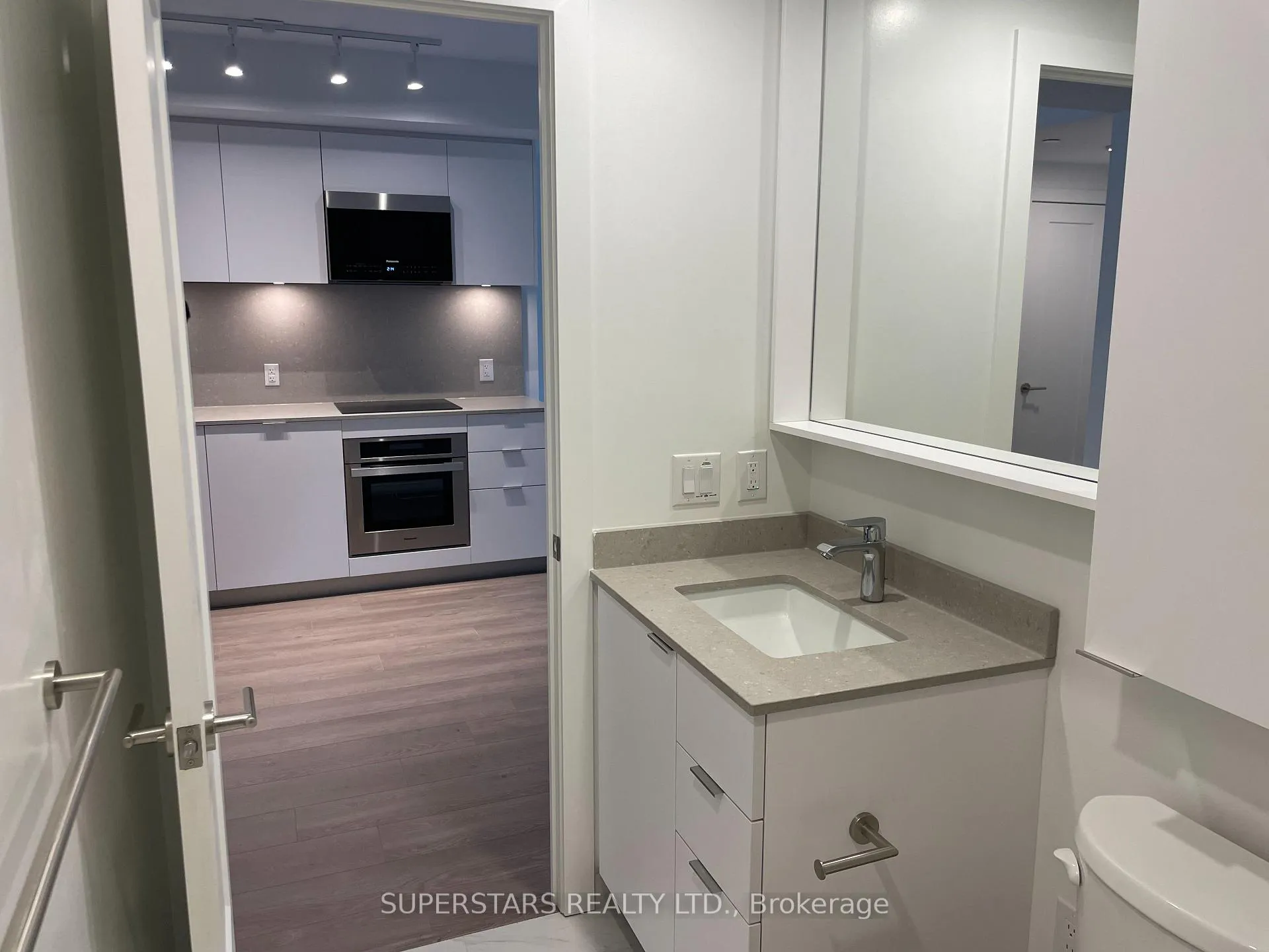 Photo 7 of Unit 505, 9 Clegg Road, Markham, Unionville — HOMEH
