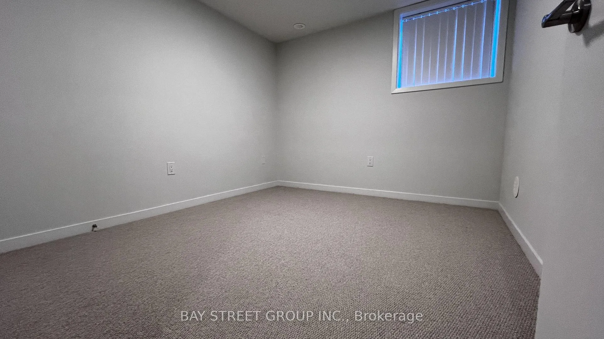 Photo 11 of Unit TH 355, 100 Honeycrisp Crescent, Vaughan, Vaughan Corporate Centre — HOMEH