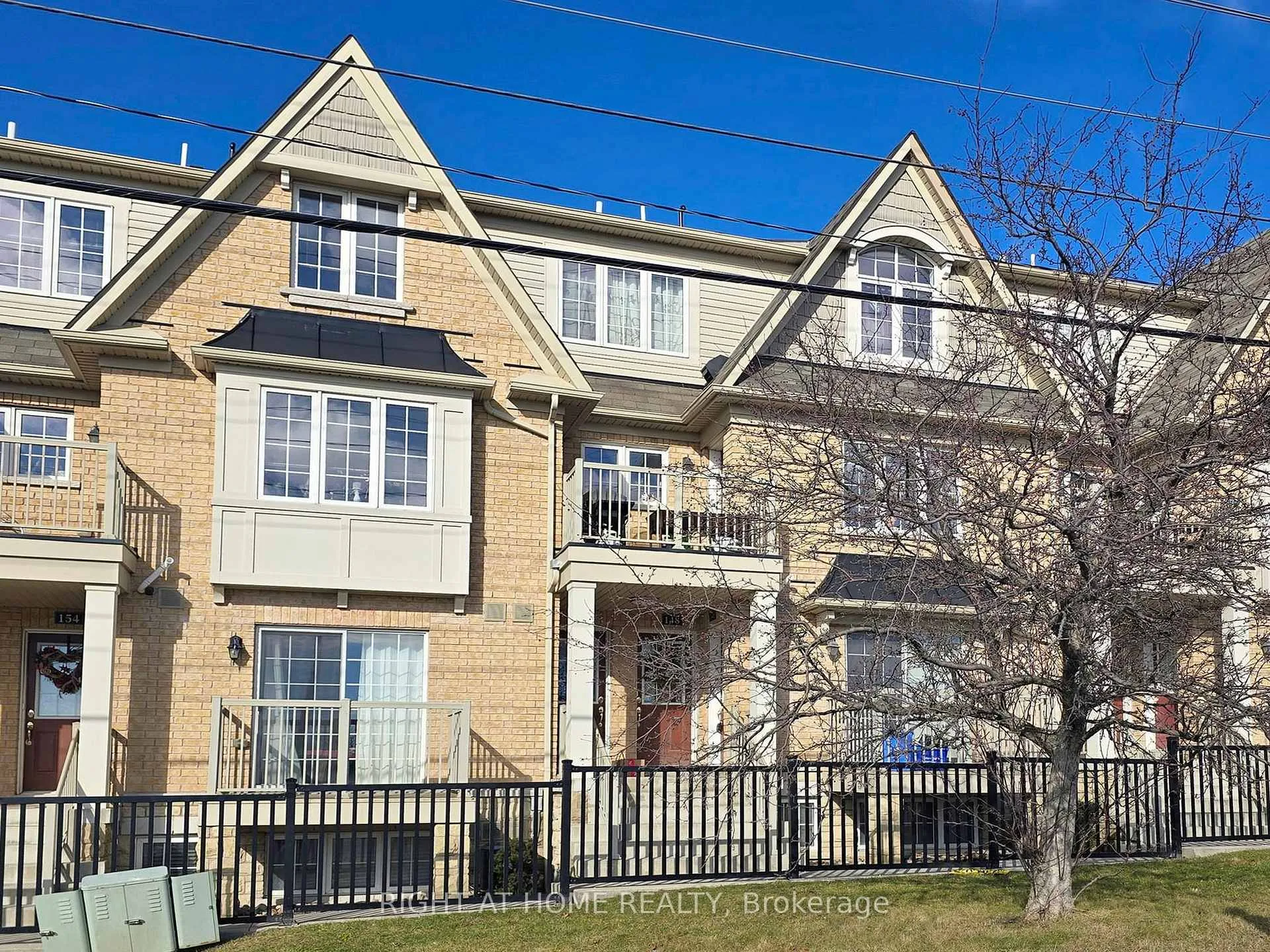 Front of 146 Kingston Road