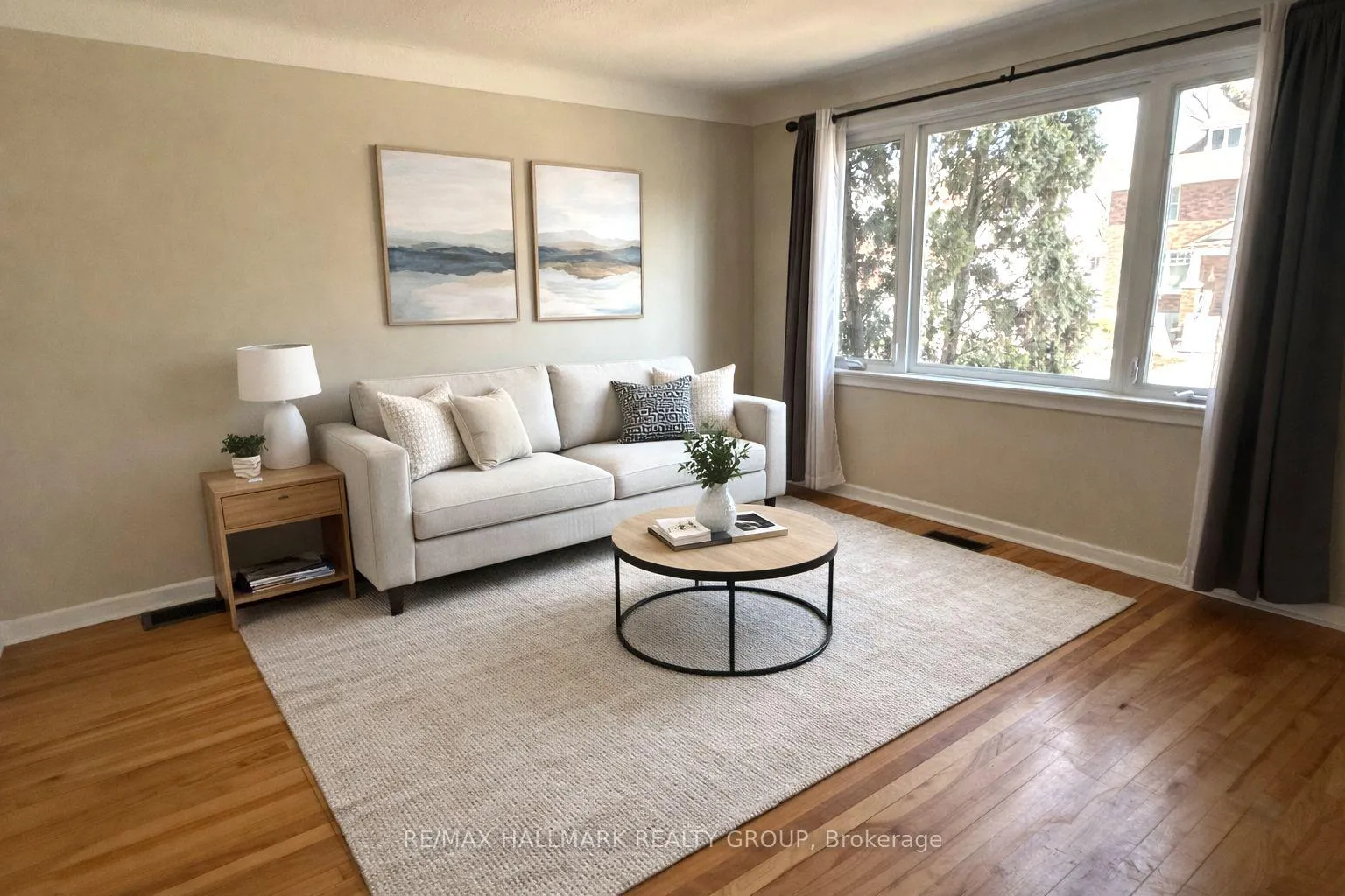 Photo 2 of Unit 1, 86 Gilchrist Avenue, Ottawa, Ottawa West — HOMEH