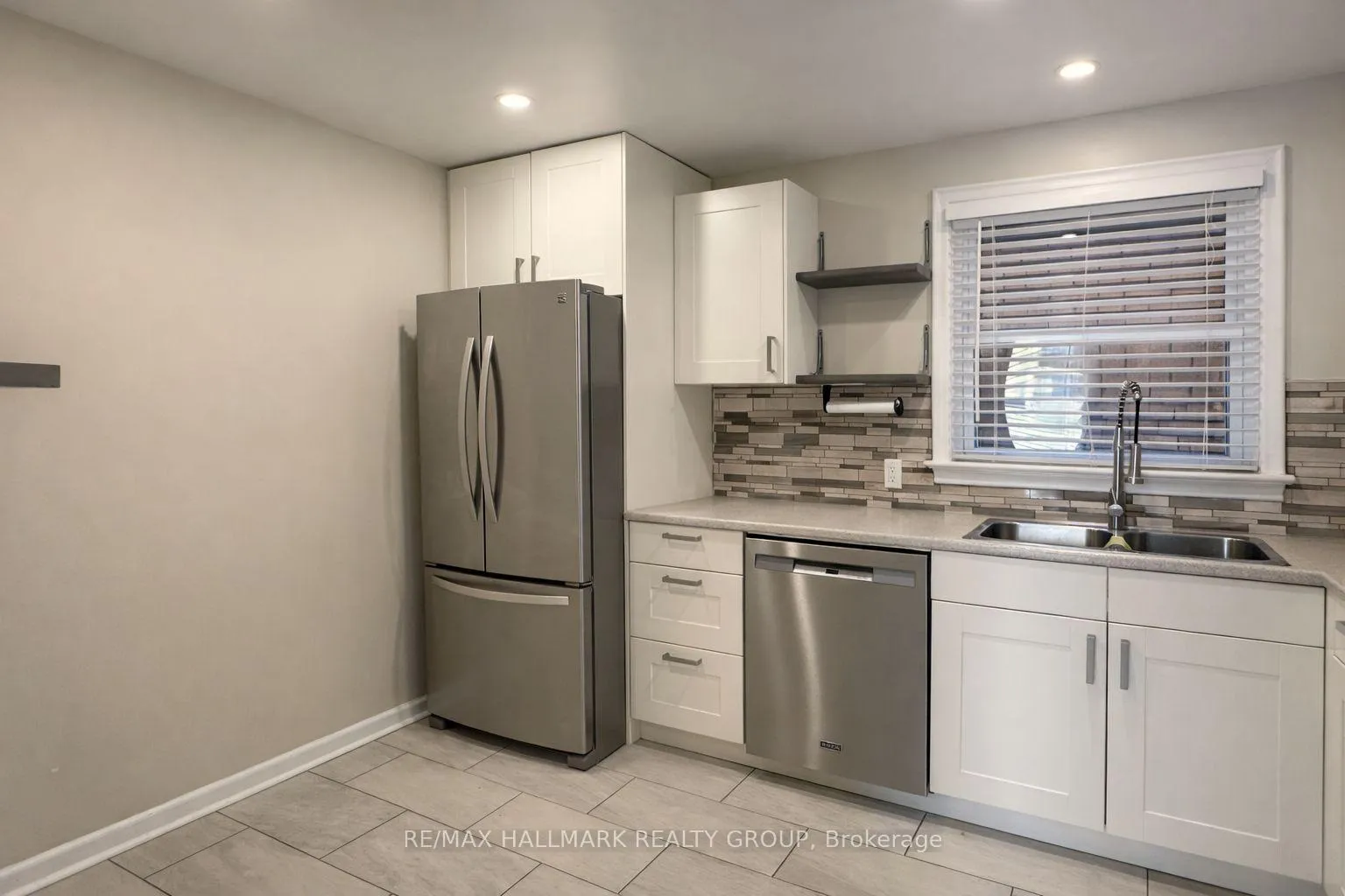 Photo 7 of Unit 1, 86 Gilchrist Avenue, Ottawa, Ottawa West — HOMEH