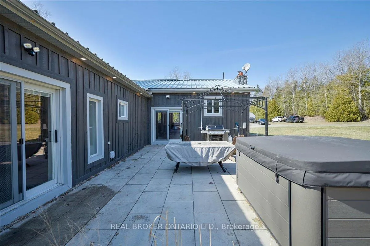 Photo 37 of 4589 Watson Road N, Puslinch, Rural Puslinch East — HOMEH