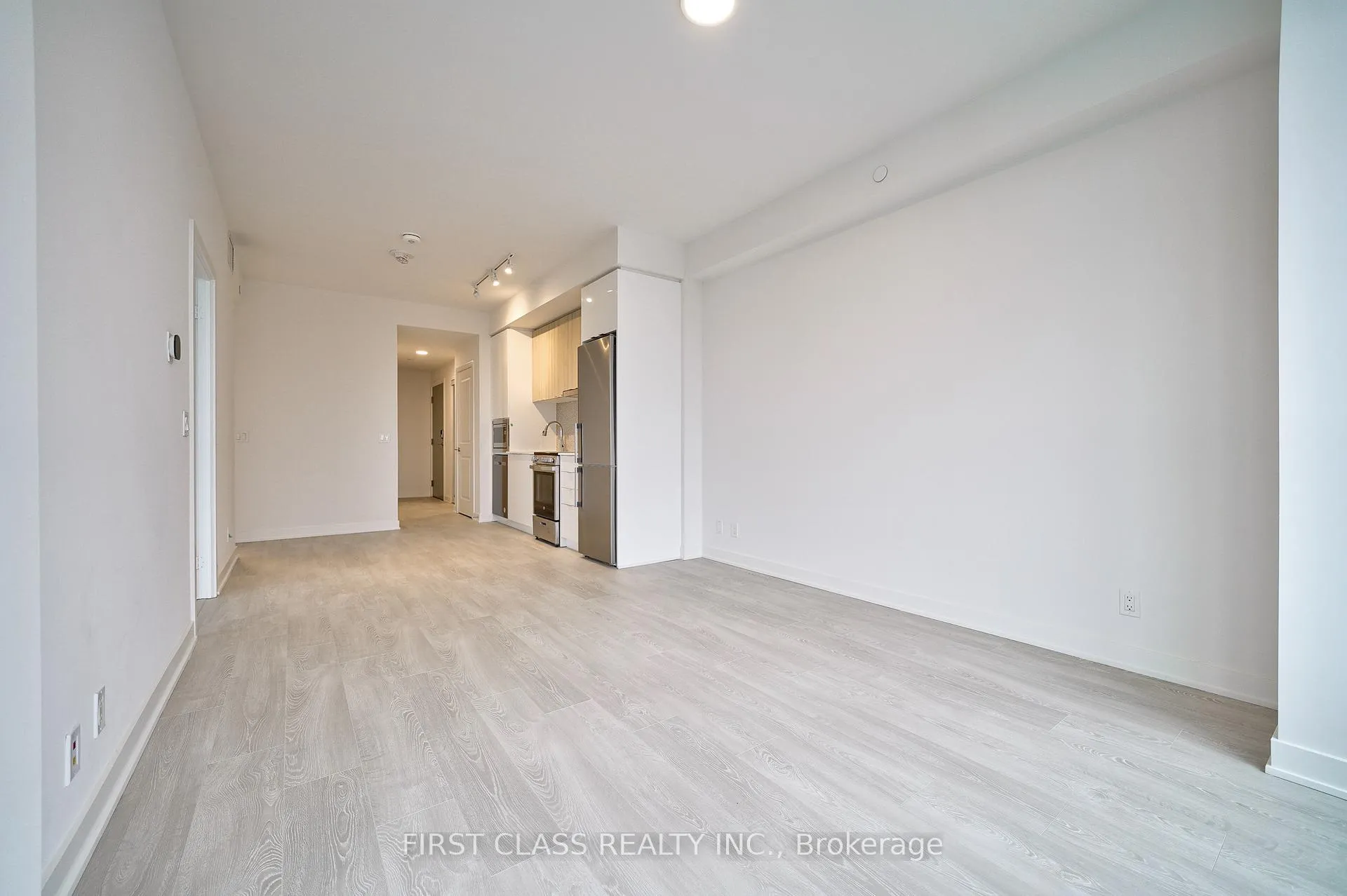Photo 10 of Unit 1811B, 50 Upper Mall Way, Vaughan, Brownridge — HOMEH