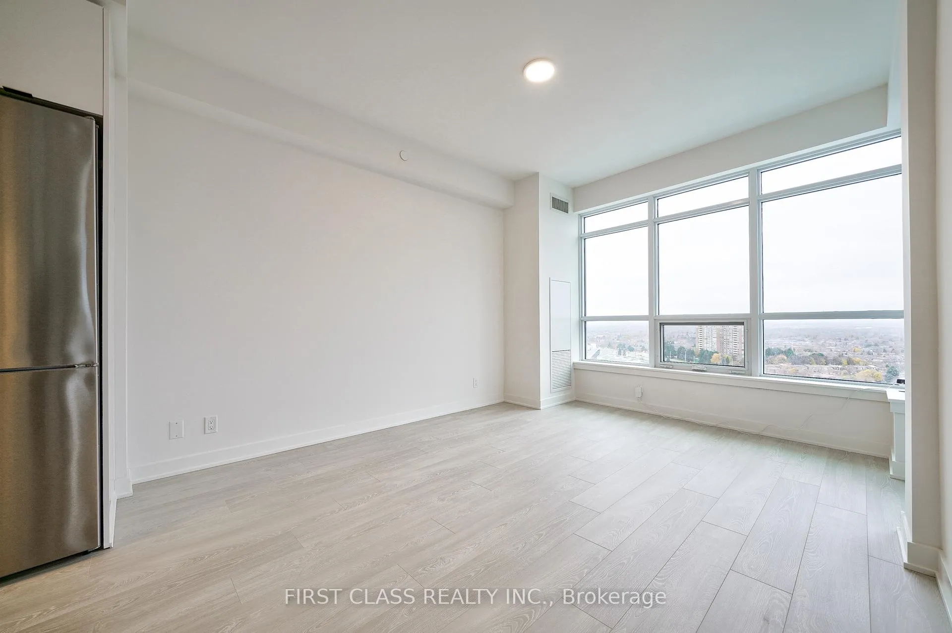 Photo 11 of Unit 1811B, 50 Upper Mall Way, Vaughan, Brownridge — HOMEH
