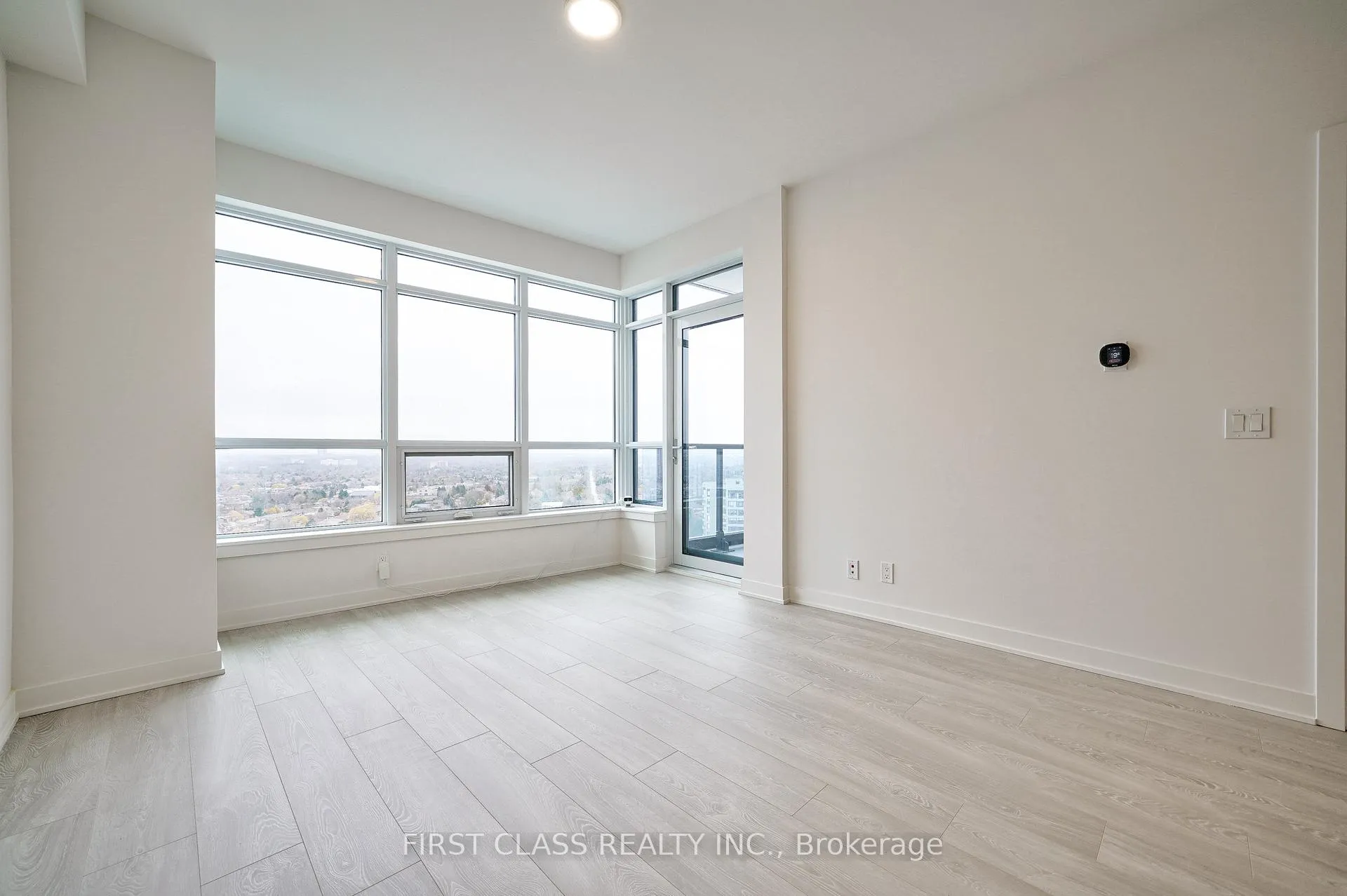 Photo 12 of Unit 1811B, 50 Upper Mall Way, Vaughan, Brownridge — HOMEH