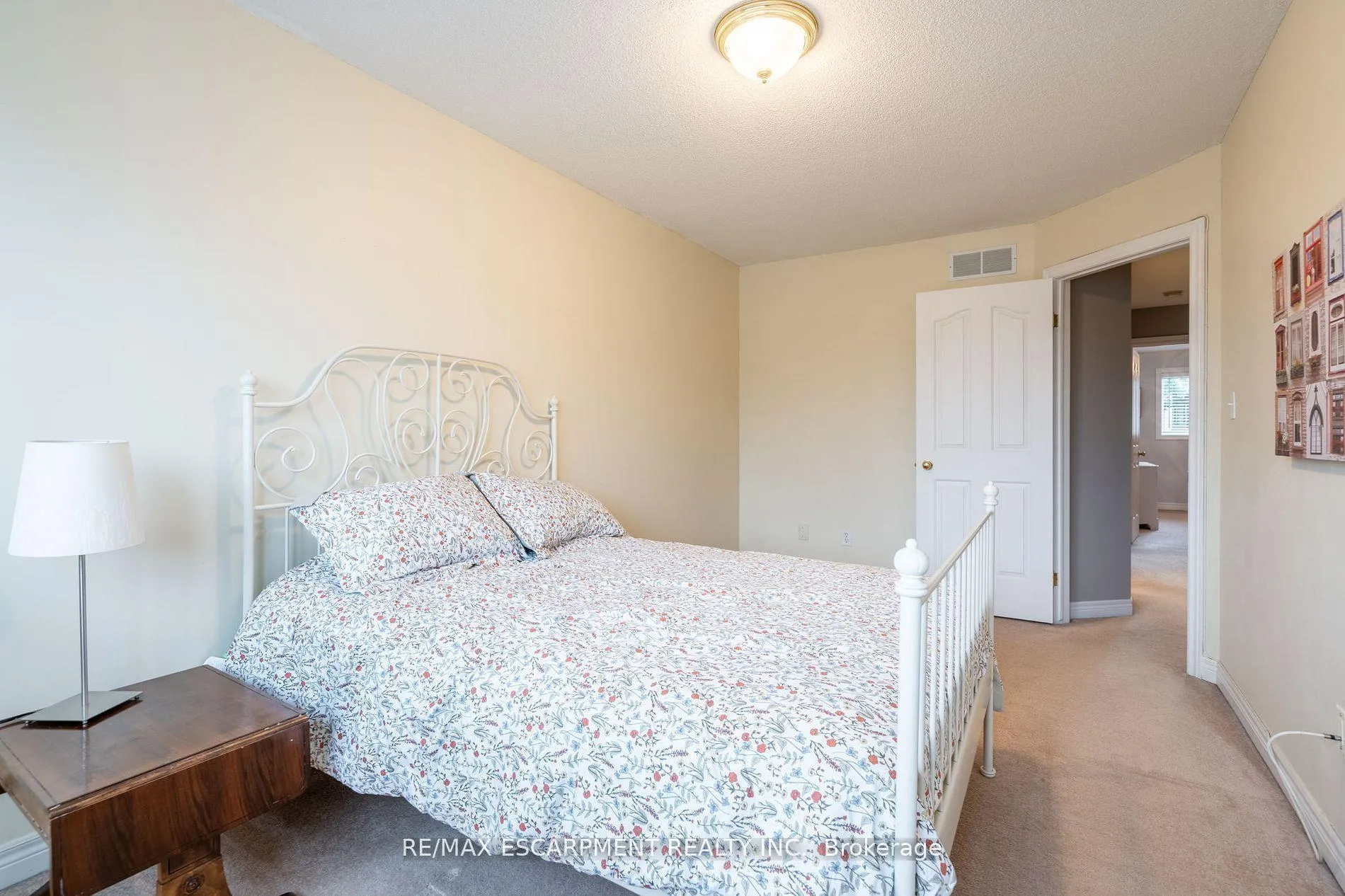 Photo 26 of Unit 31, 10 Cadham Boulevard, Hamilton, Broughton — HOMEH