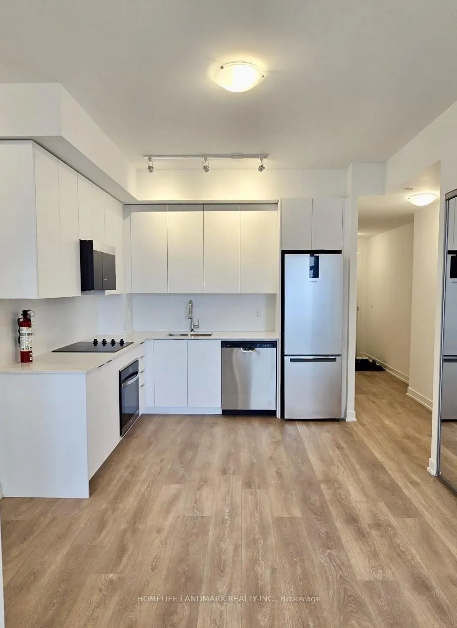 Photo 6 of Unit 525, 498 Caldari Road, Vaughan, Concord — HOMEH